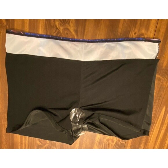 Black Woman Size XL Peacock Print Booty Shorts Stretchy Athletic Weightlifting - Picture 3 of 11